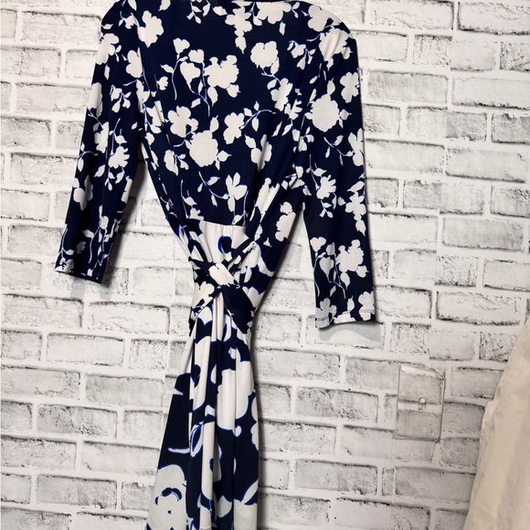 Charles Henry Navy and White Floral wrap Dress size M long sleeve knee length‎ - Picture 4 of 7